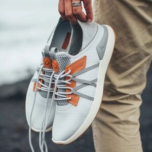 OluKai Men's Everyday Athletic Shoes Mio Li Sneakers Size 9 in Mist Grey/Poi